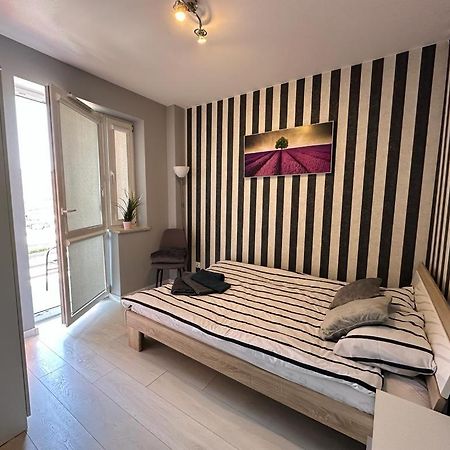 Premium Centrum 900M Targi Kielce 4 Km מראה חיצוני תמונה